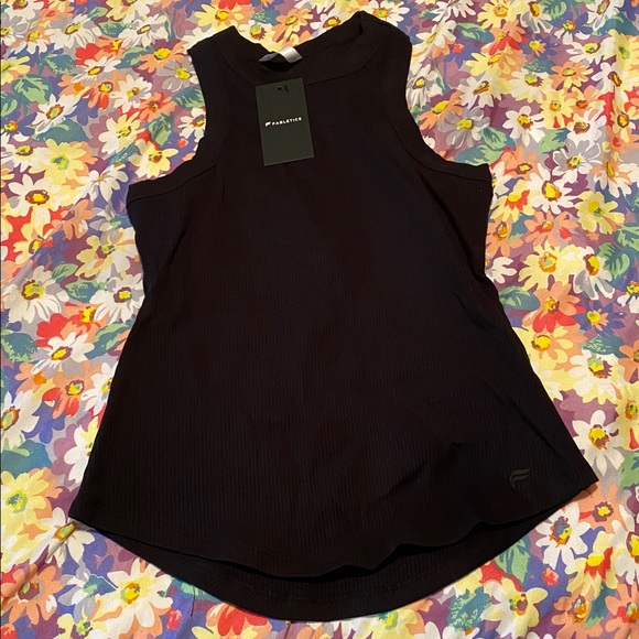 🆕 fabletics Black Ribbed Tank Top - Picture 2 of 4
